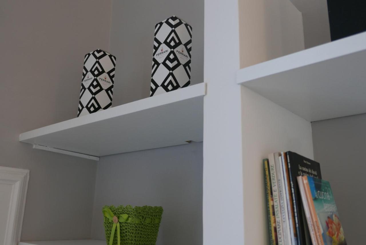Suite 261 - Intero Appartamento Nel Centro Di Bari Extérieur photo