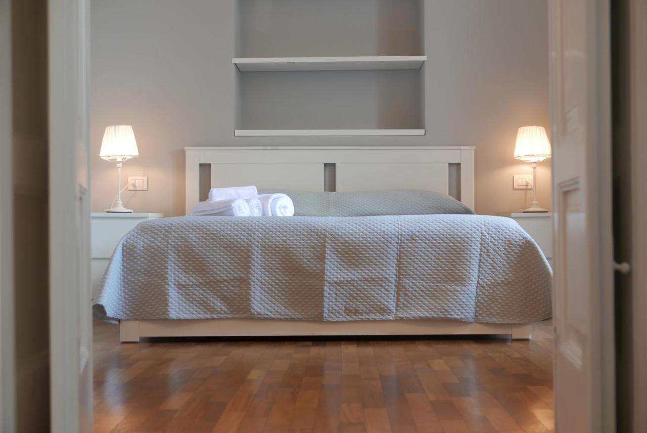 Suite 261 - Intero Appartamento Nel Centro Di Bari Extérieur photo