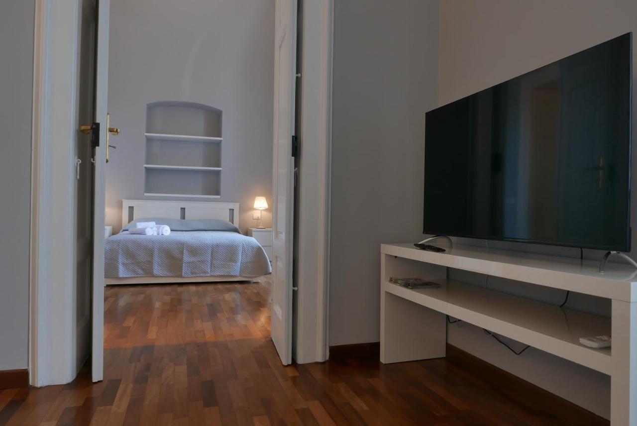 Suite 261 - Intero Appartamento Nel Centro Di Bari Extérieur photo