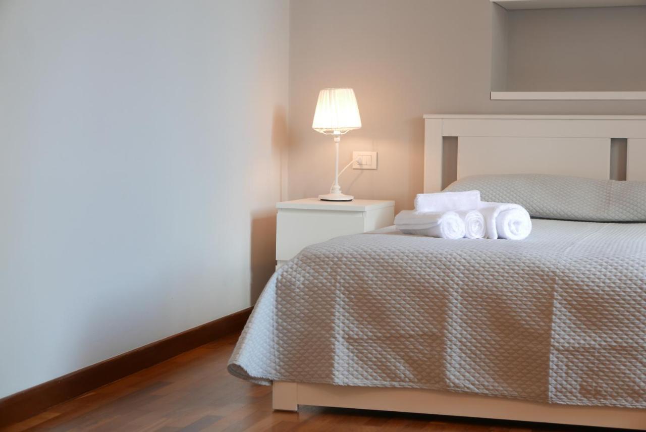 Suite 261 - Intero Appartamento Nel Centro Di Bari Extérieur photo