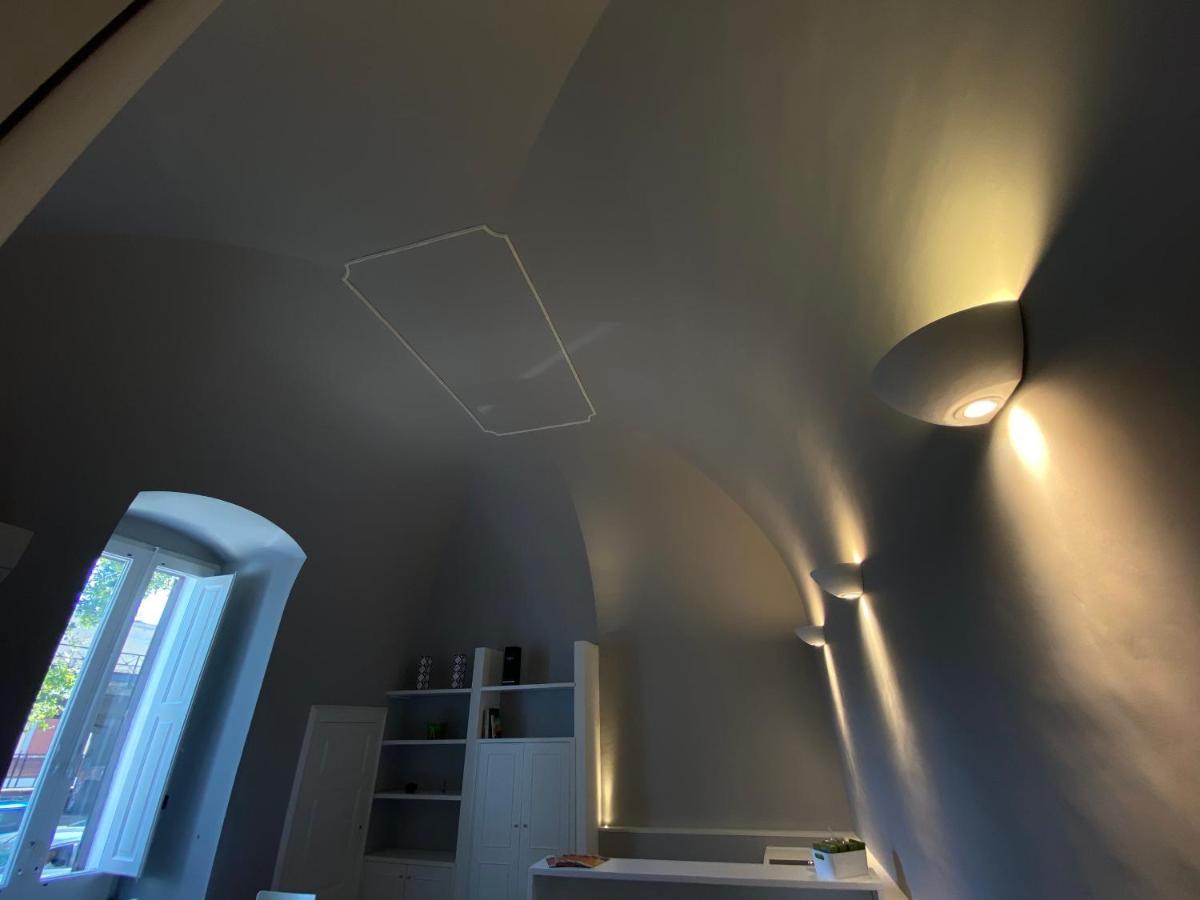 Suite 261 - Intero Appartamento Nel Centro Di Bari Extérieur photo