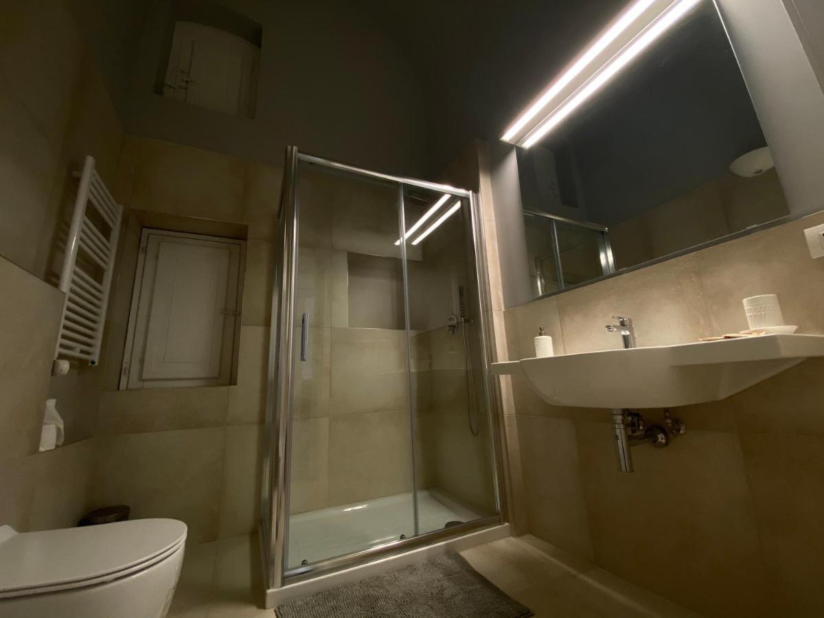 Suite 261 - Intero Appartamento Nel Centro Di Bari Extérieur photo
