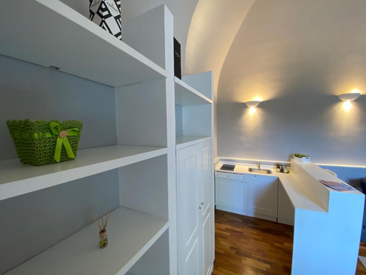 Suite 261 - Intero Appartamento Nel Centro Di Bari Extérieur photo